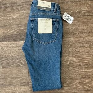 NWT- DL1961 Emma Skinny Instasculpt Luxe Jeans